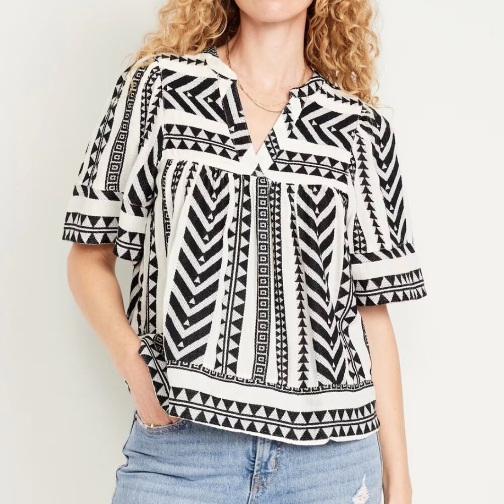 New Old Navy Textured Top Size Medium